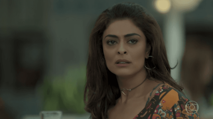 Juliana Paes garante ser contra grito e revela maneira de educar os filhos
