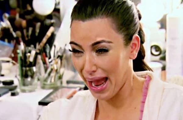 Kim Kardashian contrai doença incurável no bumbum que pode levá-la à morte; saiba mais