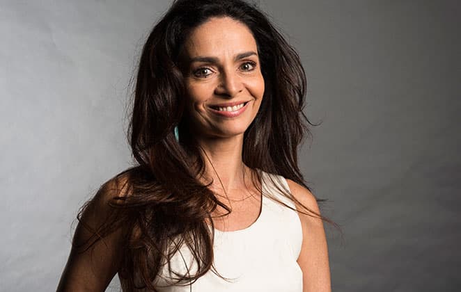 Em alta na Globo, Claudia Ohana critica a falta de assovios na rua: "Não pode mais"