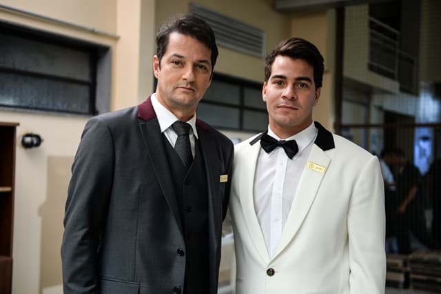 Conheça os quatro ladrões que darão início a história da novela "Pega Pega" com roubo milionário