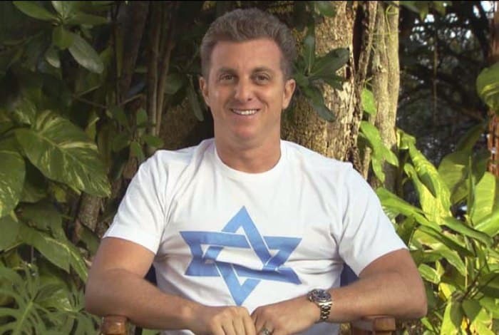 Em novo quadro, Luciano Huck realiza sonhos de crianças