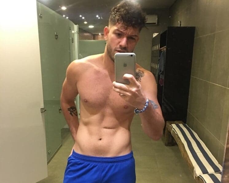 Ex-BBB insinua que Marcos é gay: "ele olhava pra mim quando dançava"
