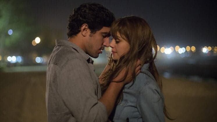 Globo atrasa acontecimentos de "Os Dias Eram Assim" e ganha dois capítulos na edição