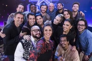 Tiago Abravanel e Fernanda Lima com participantes do "PopStar" (Foto: Globo/Divulgação) Tiago Abravanel e Fernanda Lima com participantes do "PopStar" (Foto: Globo/Divulgação)