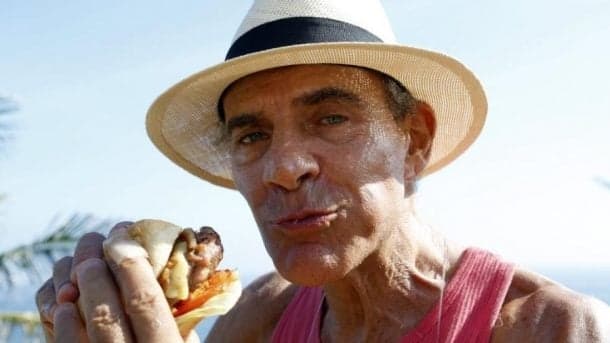 Vendendo sanduíches, Mário Gomes quer distância das telenovelas