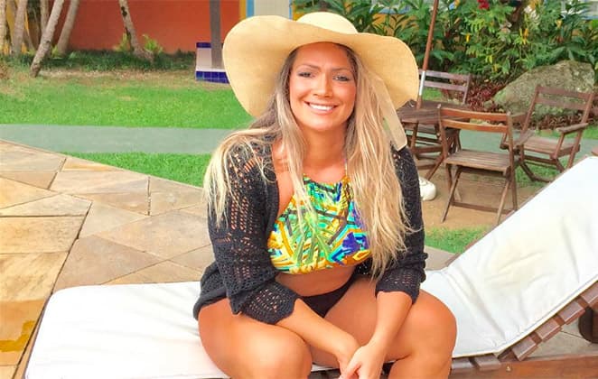 Fani revela como comemorou ao ter passado no vestibular de medicina após 8 tentativas
