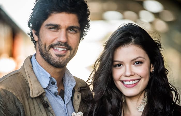 Atriz de "Tempo de Amar" afirma: "Foi um susto quando fiquei sabendo que seria a protagonista"