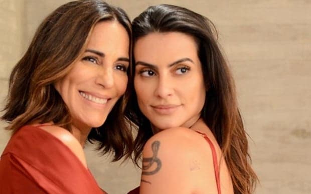 Cleo Pires em ensaio com a mãe, Gloria (Foto: Divulgação) Cleo Pires em ensaio com a mãe, Gloria (Foto: Divulgação)