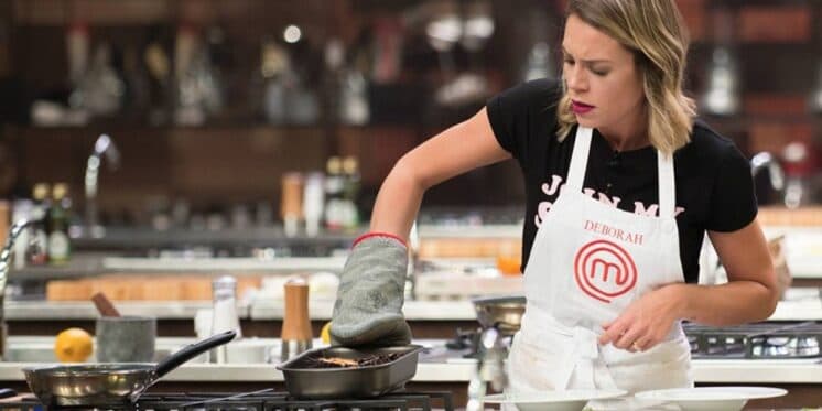 Farofas de Deborah na final do "Masterchef" viram memes na web