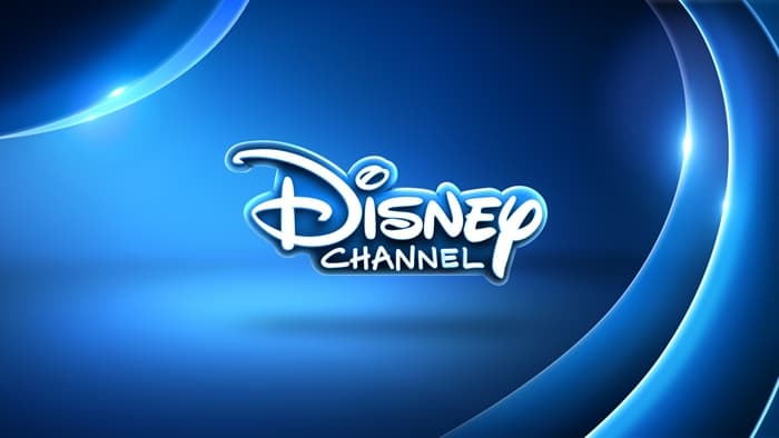 Disney volta a causar polêmica ao evitar termos religiosos em dublagens e traduções no Brasil