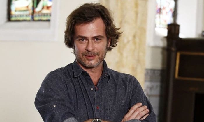 Pai de galãs da Globo, João Vitti se inspira na família para nova série adolescente com temas polêmicos