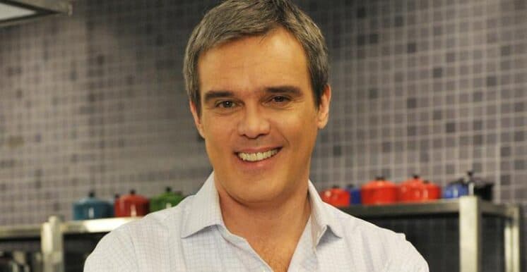 Filha de Dalton Vigh em novela do SBT posa ao lado do ator pela primeira vez; veja!