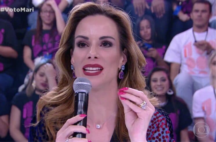 No Faustão, Ana Furtado faz desabafo e fala sobre ser considerada "a substituta"