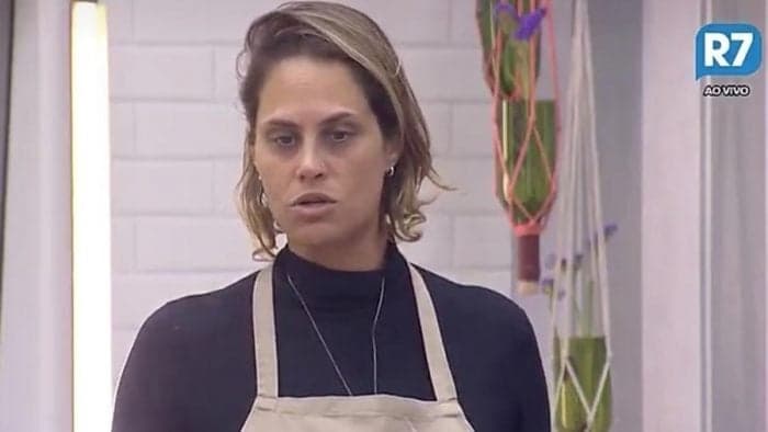 Aritana reclama da falta de maconha na "A Fazenda" e produção corta áudio