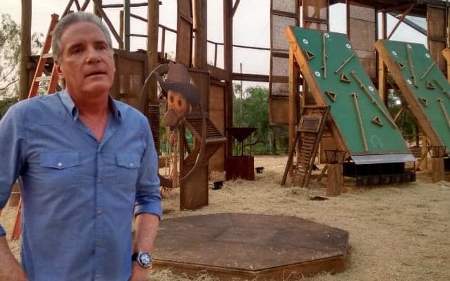"Tô pouco me lixando", dispara Roberto Justus sobre eliminados da "Fazenda"