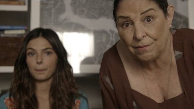 A atriz Cláudia Mello trocou a Globo pela Record. (Foto: Reprodução/Globo) A atriz Cláudia Mello trocou a Globo pela Record. (Foto: Reprodução/Globo)