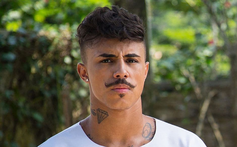 MC Livinho (Foto divulgação) MC Livinho (Foto divulgação)