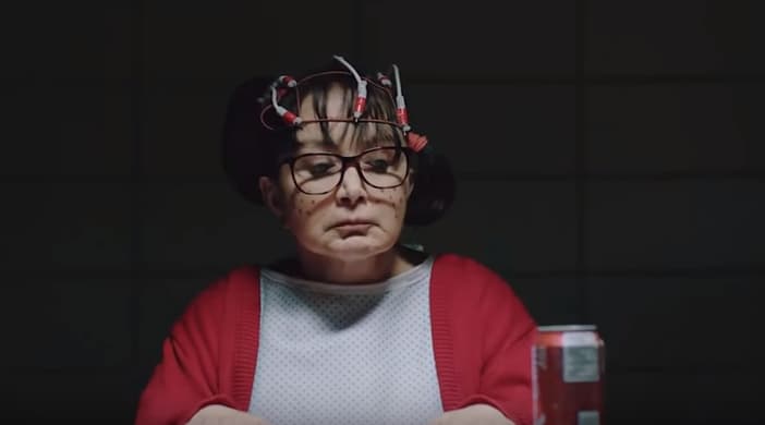 Netflix coloca Chiquinha para divulgar nova temporada de "Stranger Things"; assista