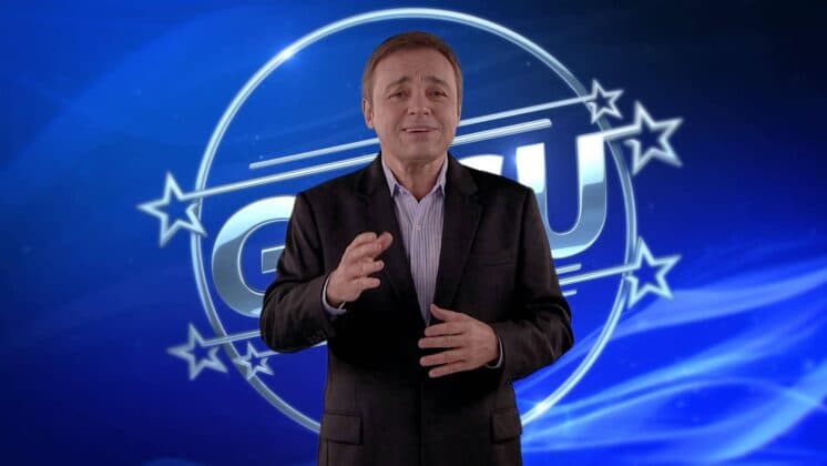 Gugu faz exigência, Record não aceita e apresentador pode ficar sem emissora em 2018