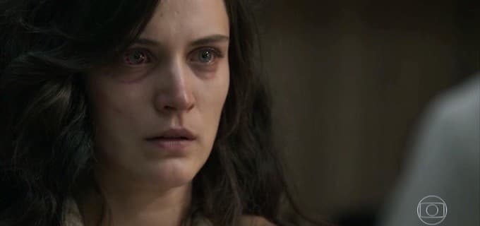 Após apanhar até sangrar, Clara toma decisão em relação a Gael em "O Outro Lado do Paraíso"