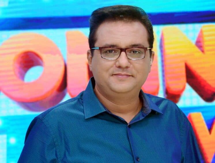 Geraldo Luís posta foto ao lado de seu amor durante viagem de férias