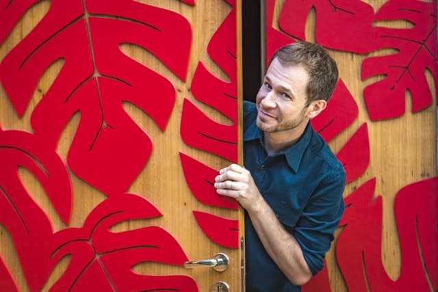 Tiago Leifert na casa do BBB18 (Foto: Globo/Paulo Belote) Tiago Leifert na casa do BBB18 (Foto: Globo/Paulo Belote)