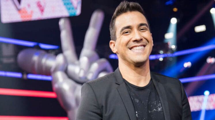 Solteiro, André Marques fala sobre suas chances de beijar no carnaval e surpreende