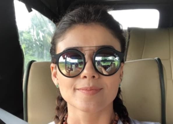 Escalada para Deus Salve o Rei, Paula Fernandes pede ajuda de Tatá Werneck
