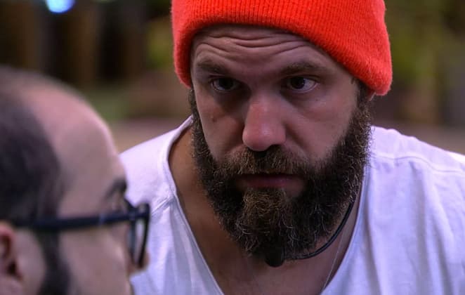 BBB18: Caruso erra português e tenta se justificar