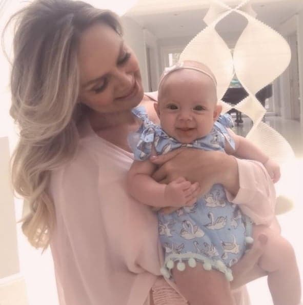 A apresentadora Eliana e a filha Manuela. (Foto: Reprodução/Instagram) A apresentadora Eliana e a filha Manuela. (Foto: Reprodução/Instagram)