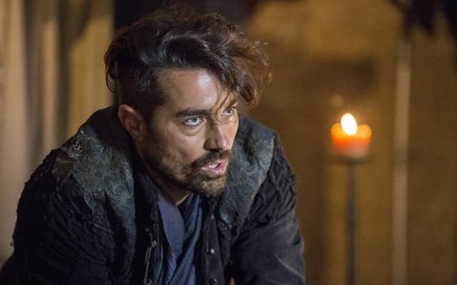 Deus Salve o Rei: Virgílio paga Brice para separar Afonso e Amália com feitiço