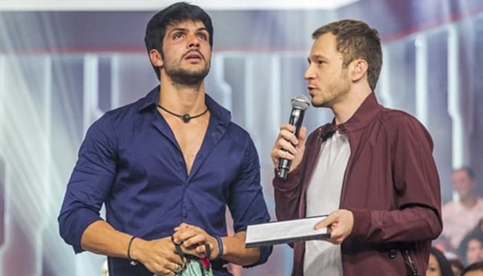 Lucas, do BBB18, fala sobre ligação para a noiva: "mais escutei do que falei"