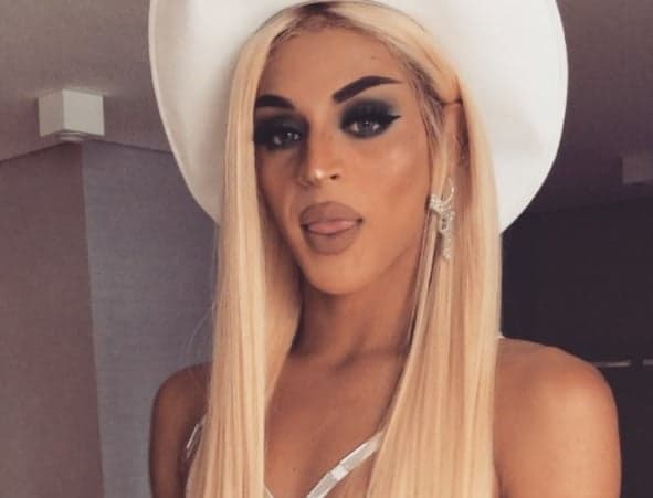 Pabllo Vittar mostra antes e depois de fazer maquiagem e choca com transformação