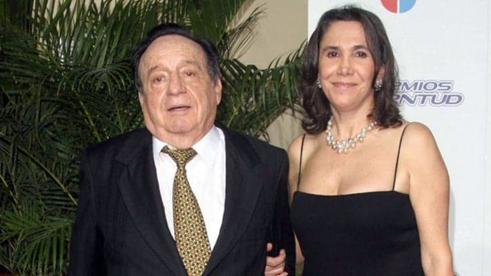 Florinda Meza faz homenagem emocionante a Roberto Bolaños na web