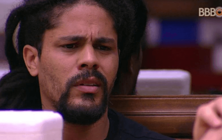 Em paredão do tanto faz no BBB18, Viegas perde para Breno e é eliminado do programa