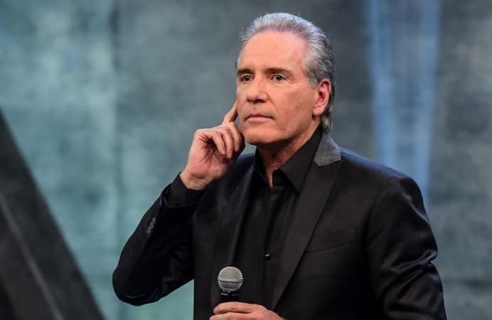 Estreia de Roberto Justus na Band deve ser adiada; saiba mais