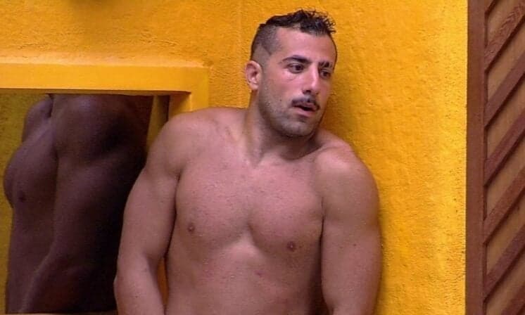 "Mesmo na cama, só queria brincar", diz Kaysar sobre Patrícia