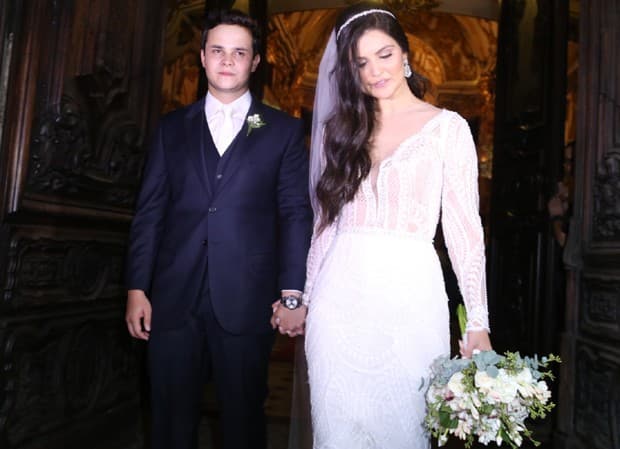 Os noivos, Matheus e Paula (Foto: Wallace Barbosa e Anderson Borde/AgNews)