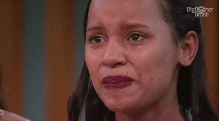 Gleici cai no choro ao relembrar de dificuldades e situação financeira fora do BBB18