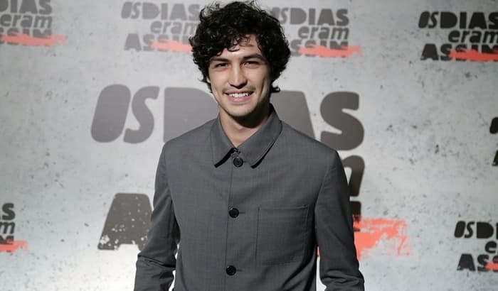 Gravando supersérie, Gabriel Leone já é cotado para o elenco de nova novela da Globo