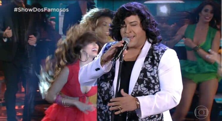 Tiago Abravanel se transforma em Sidney Magal, mas internet não perdoa e compara ele com mulheres