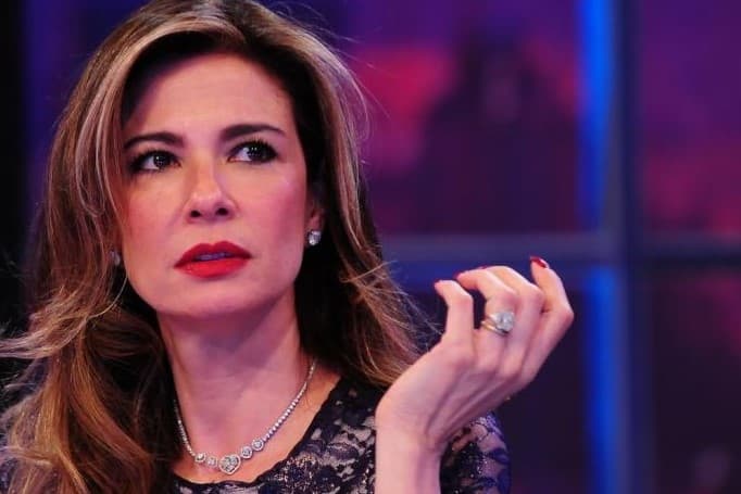Solteira, Luciana Gimenez tenta comover ao fazer publicação na internet
