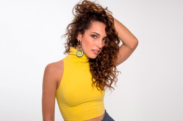 Protagonista de Lia, Bruna Pazinato é cantora sertaneja e se prepara para lançar álbum