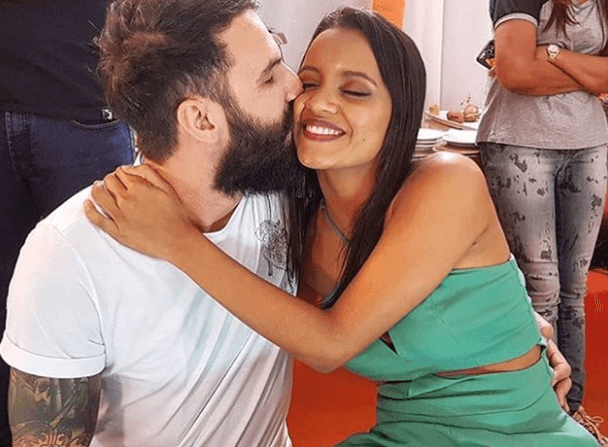 Gleici Damasceno posta foto com Wagner Santiago e leva internet à loucura