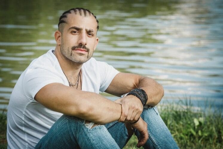 Vice-campeão do BBB18, Kaysar surpreende com atitude no feriado