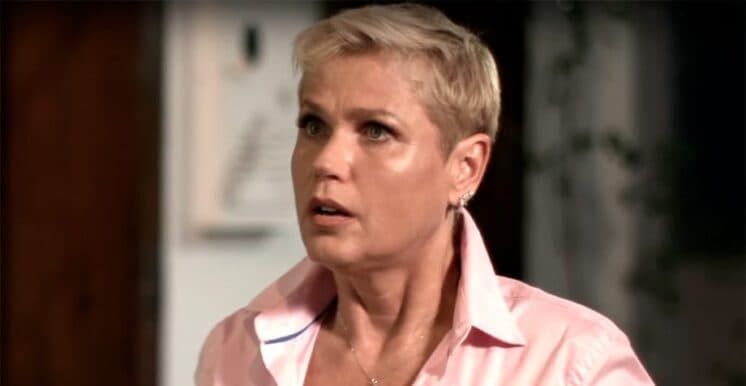 Xuxa volta a comentar polêmica em aeroporto, manda recado e dispara: "injustiçada"