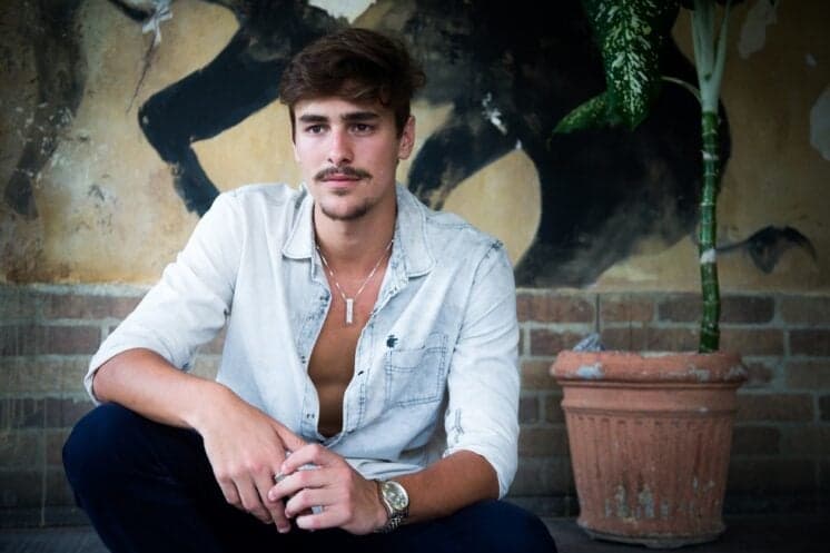 Namorado de Sasha, Bruno Montaleone muda o visual e estará em nova novela na Globo