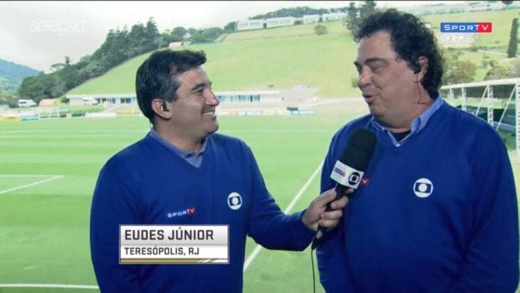Detonado por dormir ao vivo, Casagrande se pronuncia sobre o assunto em programa