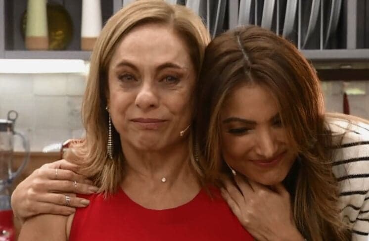 Com filho falecido, Cissa Guimarães chora muito no É de Casa especial de Dia das Mães