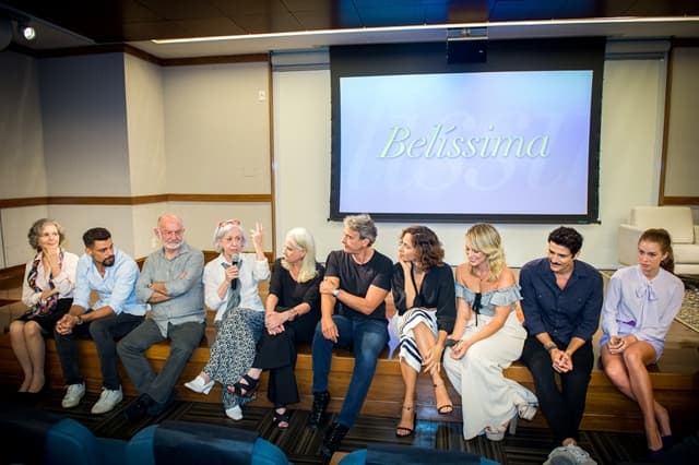 Elenco de Belíssima se reencontra para coletiva de lançamento de reprise (Foto: Globo/Raquel Cunha)